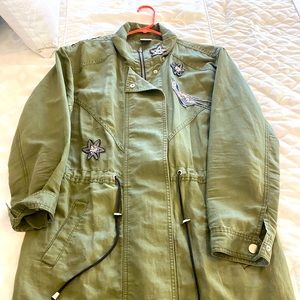 Cabi Hansen Anorak
$80.00

Size medium